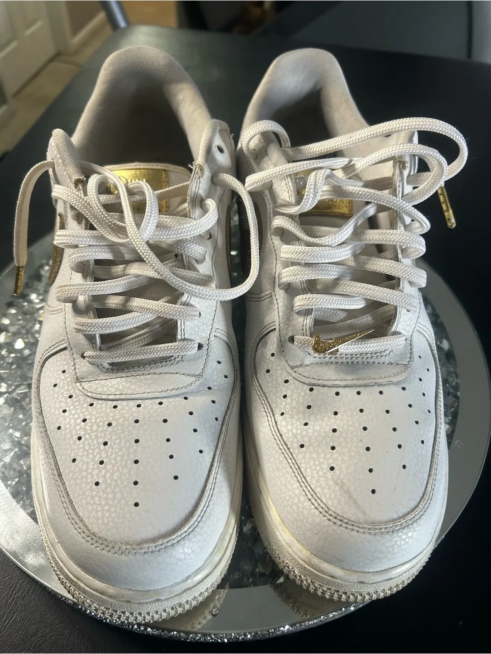 Nike clean low